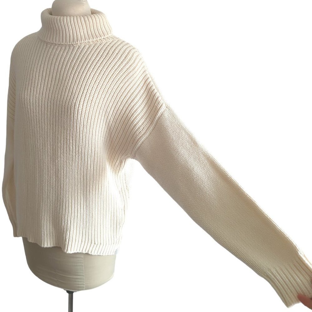 Rhythm Snowflake Turtleneck Sweater - Picture 7 of 10